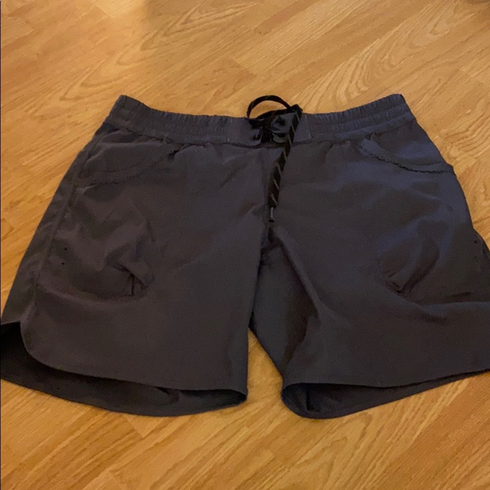 Lululemon Shorts Size 10